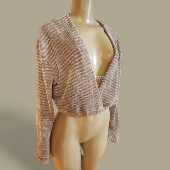 Sweater - Picture 1 of 4